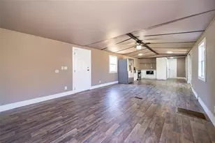 101 Caroline Ave, Lady Lake, FL 32159 - Photo 6