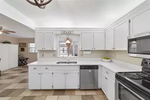 8625 SW 94 Ln, Ocala, FL 34481 - Photo 10
