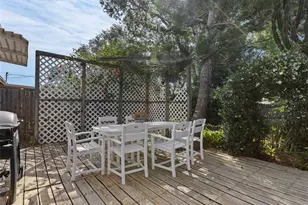2047 Greenbriar Blvd, Clearwater, FL 33763 - Photo 10