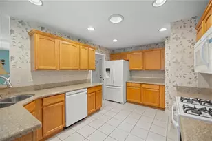 1115 NE 22nd Ave, Ocala, FL 34470 - Photo 2