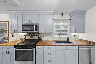 1820 SE 175th Terrace Rd, Silver Springs, FL 34488 - Photo 20