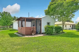 12547 Pine Island Dr, Leesburg, FL 34788 - Photo 44