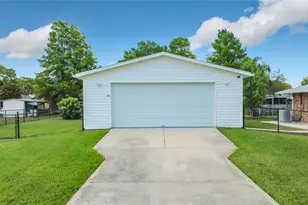 12547 Pine Island Dr, Leesburg, FL 34788 - Photo 40