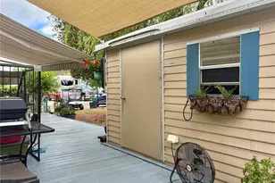 3255 NE 104th Ave, Silver Springs, FL 34488 - Photo 10