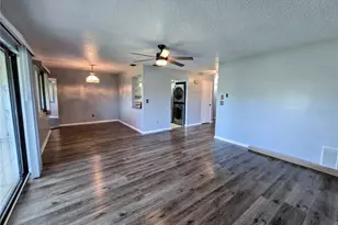 520 Fairways Cir, Ocala, FL 34472 - Photo 6
