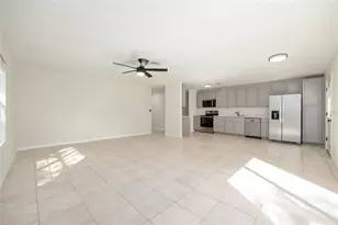 9318 SE Maricamp Rd, Ocala, FL 34472 - Photo 6