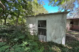 3610 NE 59th Ave, Silver Springs, FL 34488 - Photo 4