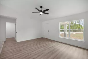 24013 NW Tamarind Ln, Dunnellon, FL 34431 - Photo 10