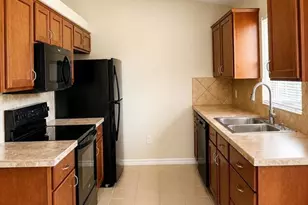 8721 SE 157th St, Summerfield, FL 34491 - Photo 2