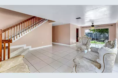 9601 SW 9th Court, Pembroke Pines, FL 33025 - Photo 20