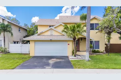9601 SW 9th Court, Pembroke Pines, FL 33025 - Photo 8