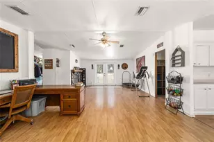 19551 SE 42nd Pl, Morriston, FL 32668 - Photo 8