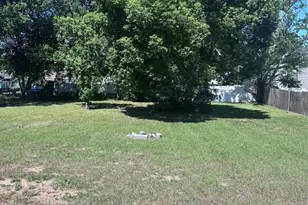 11806 SE 72nd Terrace Rd, Belleview, FL 34420 - Photo 2