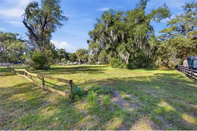 105 W Hermosa Street, Lady Lake, FL 32159 - Photo 4