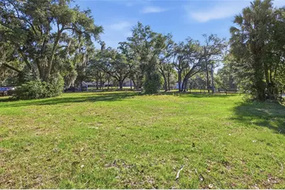 105 W Hermosa Street, Lady Lake, FL 32159 - Photo 2