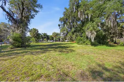 105 W Hermosa Street, Lady Lake, FL 32159 - Photo 1