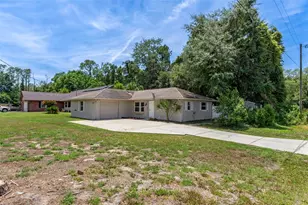 6236 W Pinedale Cir, Crystal River, FL 34429 - Photo 2
