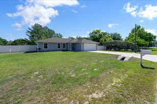 13 Teak Loop Pl, Ocala, FL 34472 - Photo 8