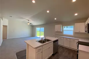 8190 N Wakefield Dr, Citrus Springs, FL 34434 - Photo 6