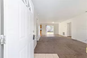 325 Oak Track Course, Ocala, FL 34472 - Photo 4