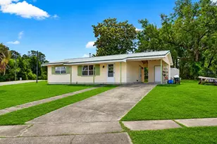 1766 W Gardenia Dr, Citrus Springs, FL 34434 - Photo 1