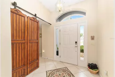 867 Castleberry Circle, The Villages, FL 32162 - Photo 6