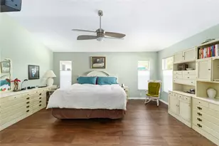 867 Castleberry Cir, The Villages, FL 32162 - Photo 24