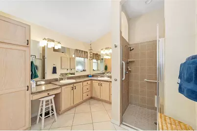 867 Castleberry Circle, The Villages, FL 32162 - Photo 26