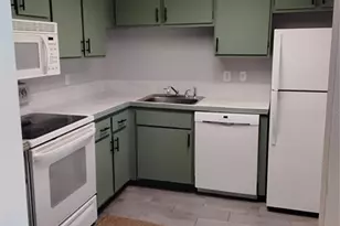 570 Bahia Cir, Ocala, FL 34472 - Photo 2