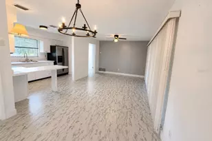 21171 SW Honeysuckle St, Dunnellon, FL 34431 - Photo 6