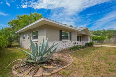 9302 E Redwood Place, Inverness, FL 34450 - Photo 4