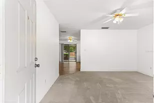1421 NE 23rd St, Ocala, FL 34470 - Photo 2