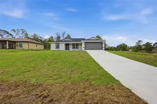 3086 W Hampshire Blvd, Citrus Springs, FL 34433 - Photo 2