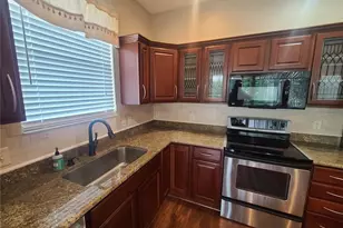 898 Moses Loop, The Villages, FL 32162 - Photo 10