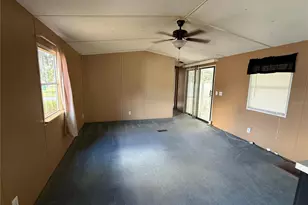 806 New Hampshire Ave, Wildwood, FL 34785 - Photo 8