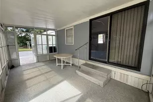 806 New Hampshire Ave, Wildwood, FL 34785 - Photo 4