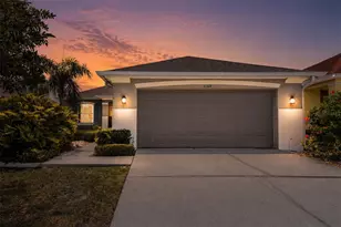 1149 Emerald Dunes Dr, Sun City Center, FL 33573 - Photo 1