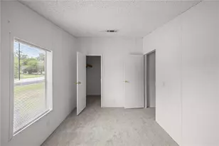 2011 NW 28th Ct, Ocala, FL 34475 - Photo 18