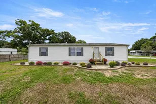2011 NW 28th Ct, Ocala, FL 34475 - Photo 1