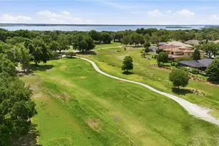 5453 Grove Mnr, Lady Lake, FL 32159 - Photo 4