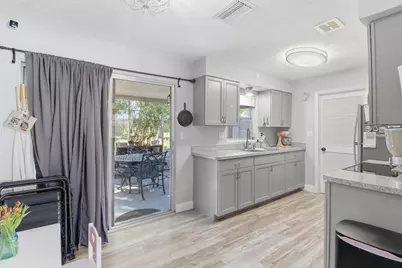 56 S Columbus Street, Beverly Hills, FL 34465 - Photo 8