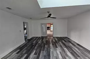 8198 SE 164th Pl, Summerfield, FL 34491 - Photo 4