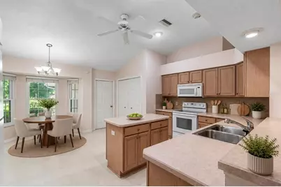 9450 SW 208th Circle, Dunnellon, FL 34431 - Photo 8