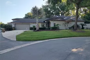 1936 SE Clatter Bridge Rd, Ocala, FL 34471 - Photo 2