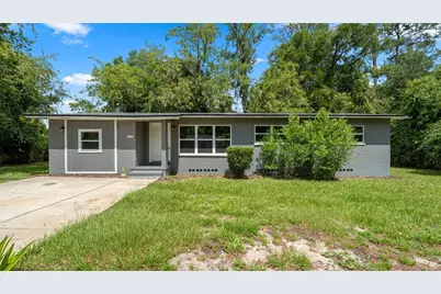 1015 SE 10th Terrace, Gainesville, FL 32601 - Photo 1