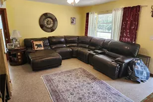 19729 SW Lark Dr, Dunnellon, FL 34431 - Photo 4