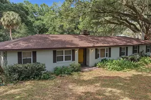 2415 NE 59th Pl, Ocala, FL 34479 - Photo 2