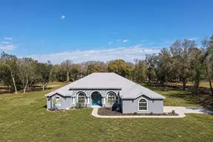 10688 SW 129th Terrace Rd, Dunnellon, FL 34432 - Photo 2