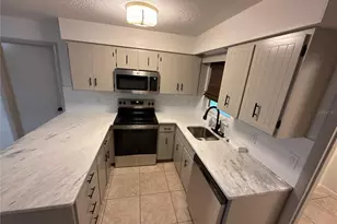 1706 NE 4th St, Ocala, FL 34470 - Photo 4