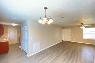 5890 SE 119th Pl, Belleview, FL 34420 - Photo 4